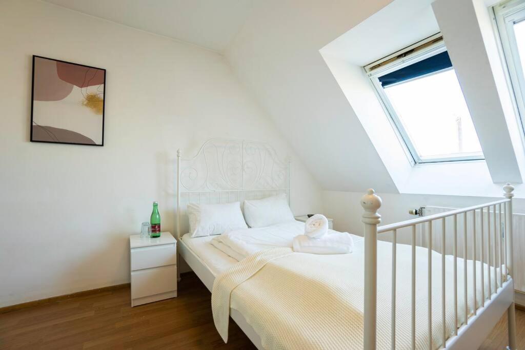 Stylish 2 Floor Penthouse • 15 Min To City Center Vienna Exterior photo