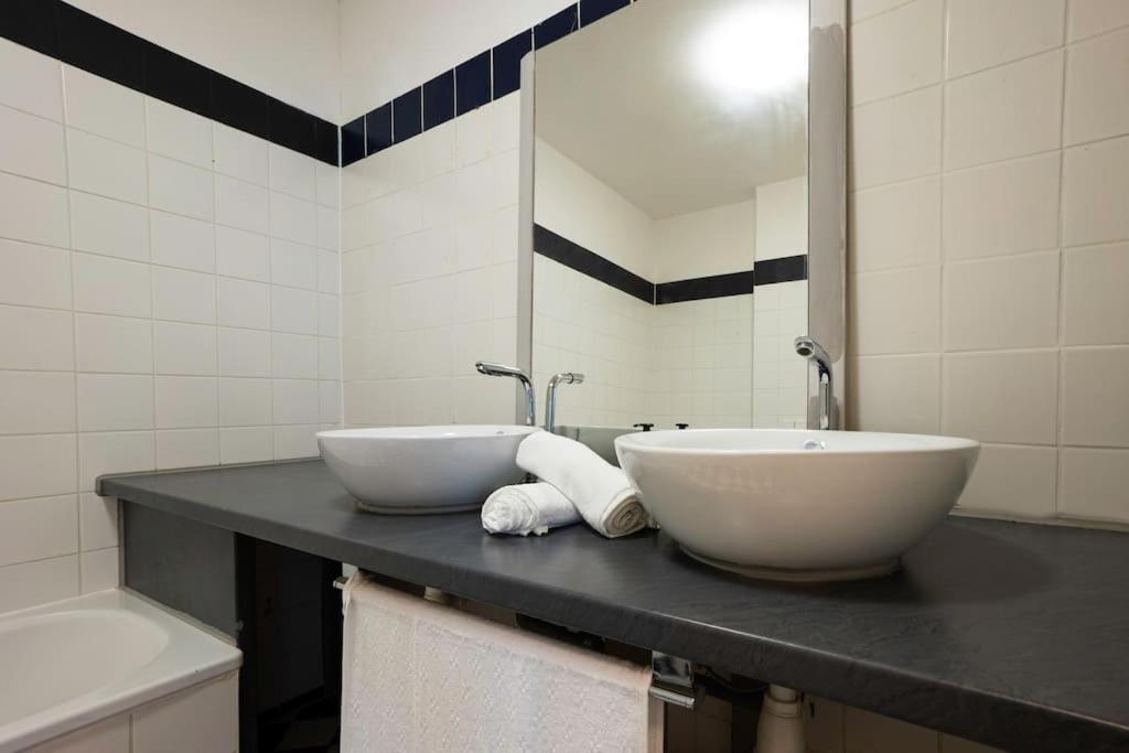 Stylish 2 Floor Penthouse • 15 Min To City Center Vienna Exterior photo