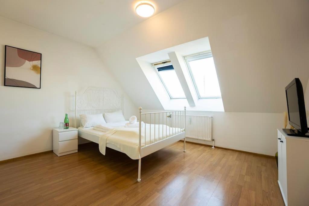 Stylish 2 Floor Penthouse • 15 Min To City Center Vienna Exterior photo